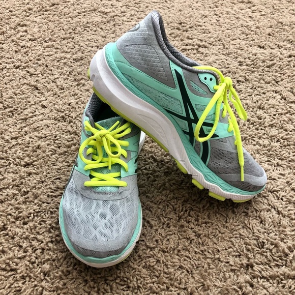 ASICS Women's 33-M Running Shoe - Picture 8 of 8